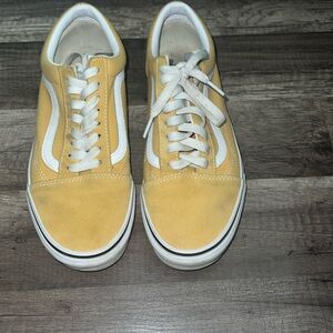 Vans low top yellow with white accents